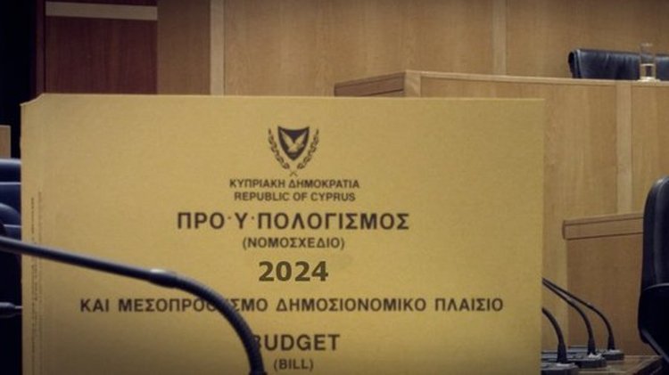 Κάνει πρεμιέρα με τους αρχηγούς η συζήτηση για τον προϋπολογισμό στη Βουλή-Ποιες οι ισορροπίες