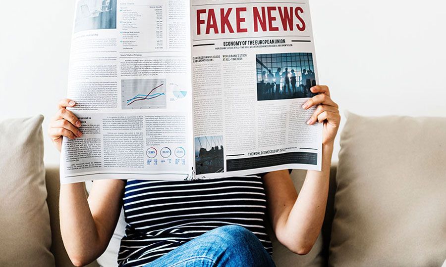 Νομοσχέδιο για τα fake news – Με την παρουσία Χαρτσιώτη η σύσκεψη στο Υπουργείο