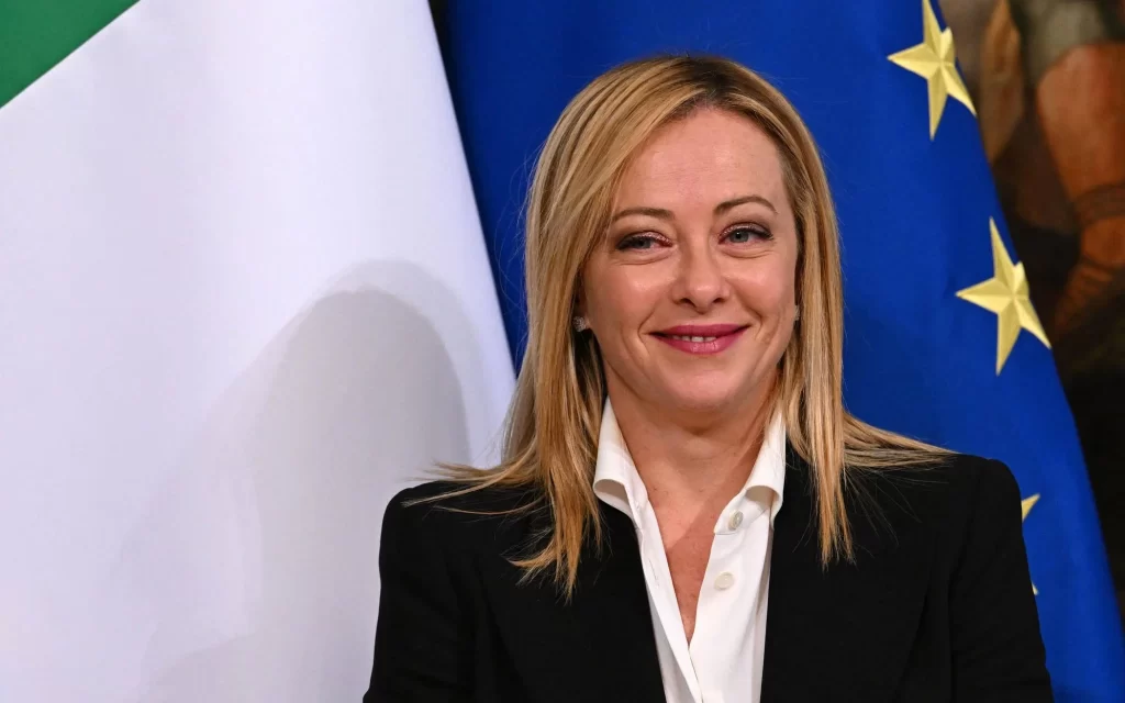 Μελόνι: Πώς «σκοράρει» πολιτικά και επιχειρηματικά μέσω Λιβύης