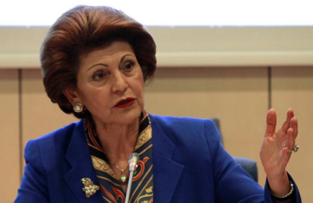 Για την ελάχιστη δημοσιότητα…