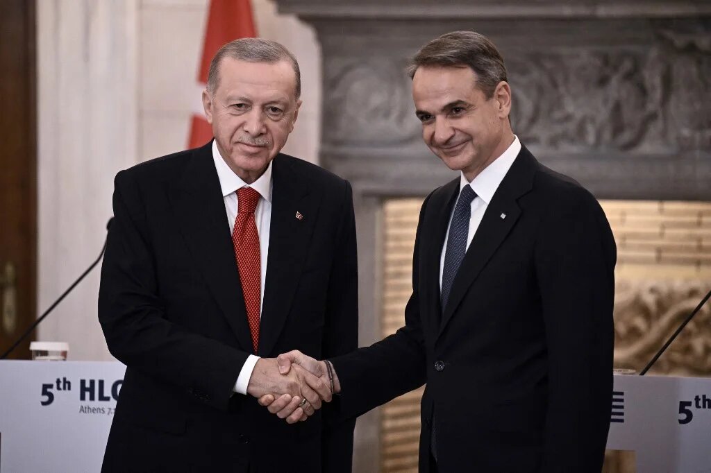 «Το παρασκήνιο της Νέας Υόρκης: Το “ναυάγιο” Μητσοτάκη – Ερντογάν, οι αιχμές Τραμπ και οι αναταράξεις στην οικονομία»