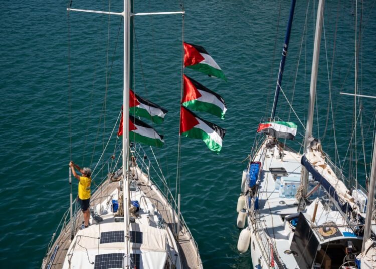 Το Global Sumud Flotilla στο στόχαστρο του Ισραήλ–Πλοίο διαπέρασε τον αποκλεισμό και βρέθηκε 15 χλμ. από τις ακτές της Γάζας